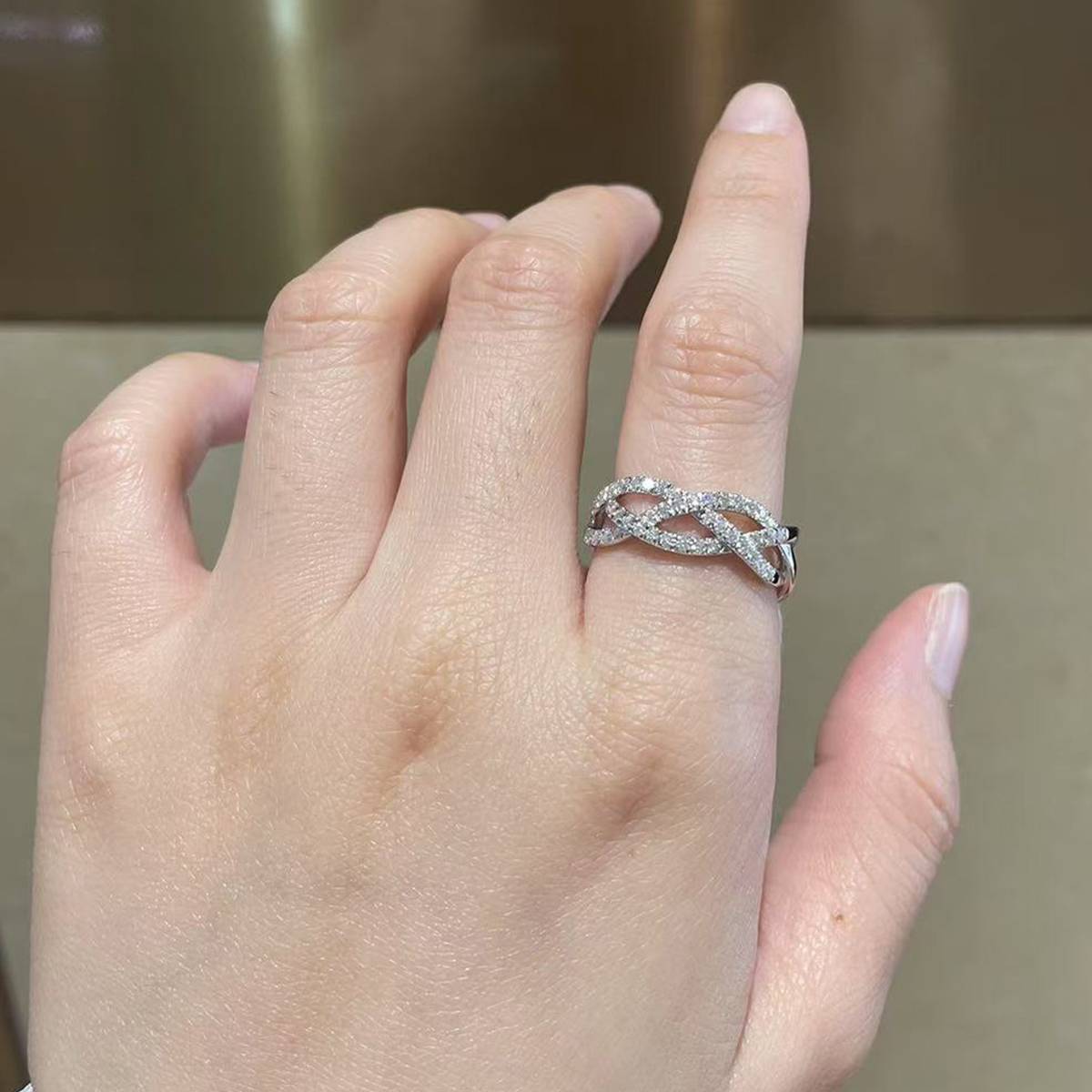 S925 Silver Plated Platinum Women's Ring Customized Selection Side Stone Moissanite 0.59ct
